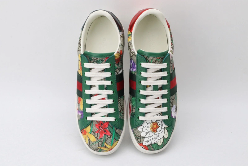 GUCCI  SNEAKER