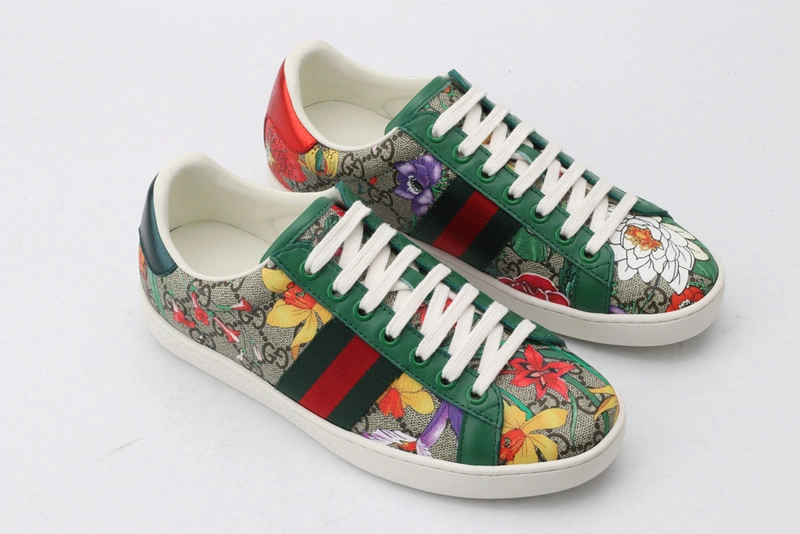 GUCCI  SNEAKER