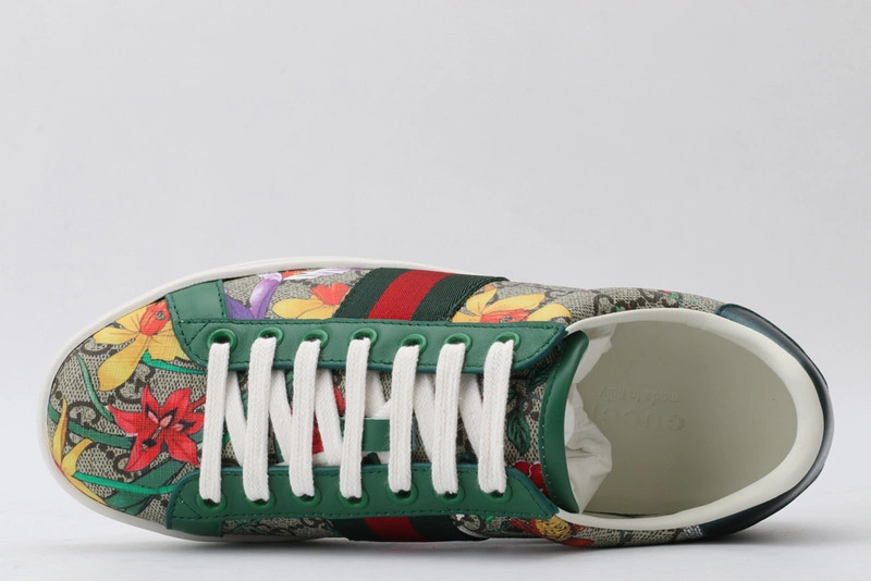 GUCCI  SNEAKER