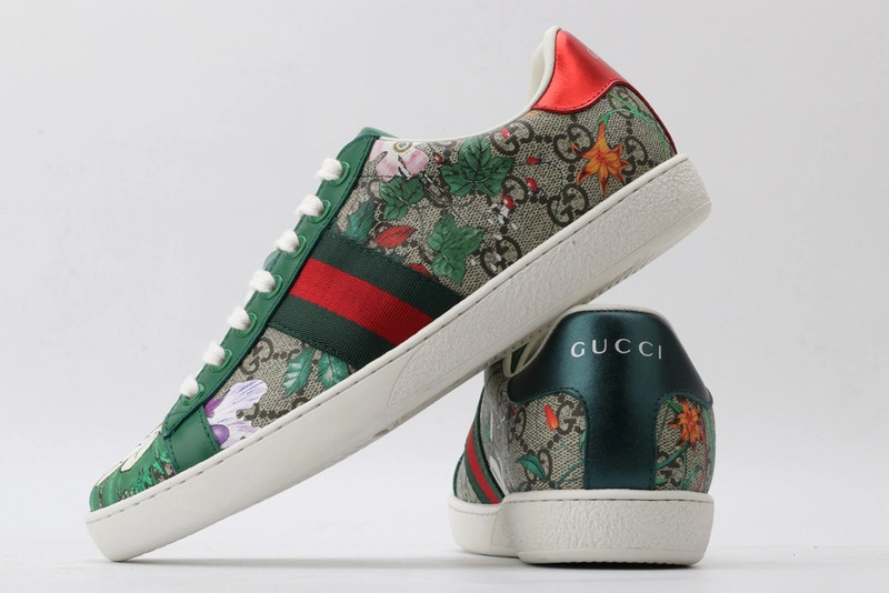 GUCCI  SNEAKER