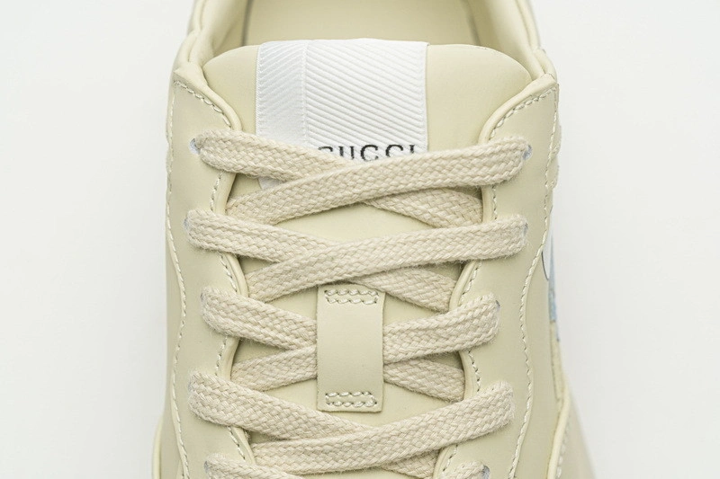 GUCCI  SNEAKER