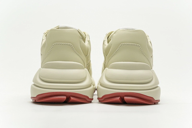 GUCCI  SNEAKER