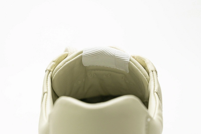 GUCCI  SNEAKER