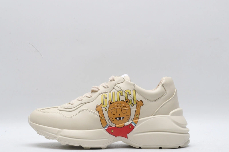 GUCCI  SNEAKER
