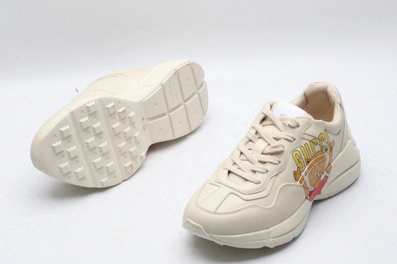 GUCCI  SNEAKER