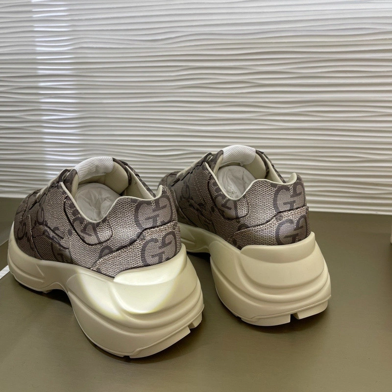 GUCCI  SNEAKER