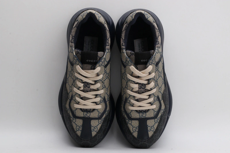 GUCCI  SNEAKER