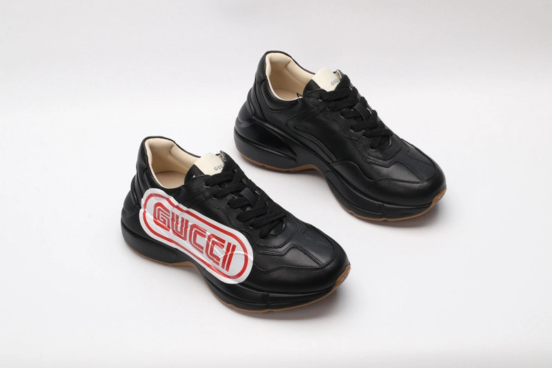 GUCCI  SNEAKER