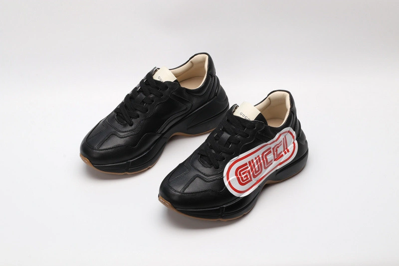 GUCCI  SNEAKER