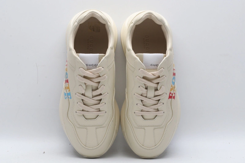 GUCCI  SNEAKER