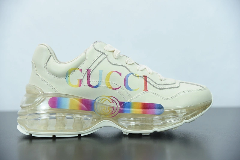 GUCCI  SNEAKER