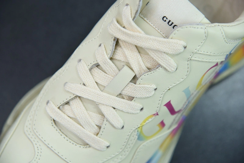 GUCCI  SNEAKER