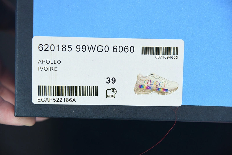 GUCCI  SNEAKER