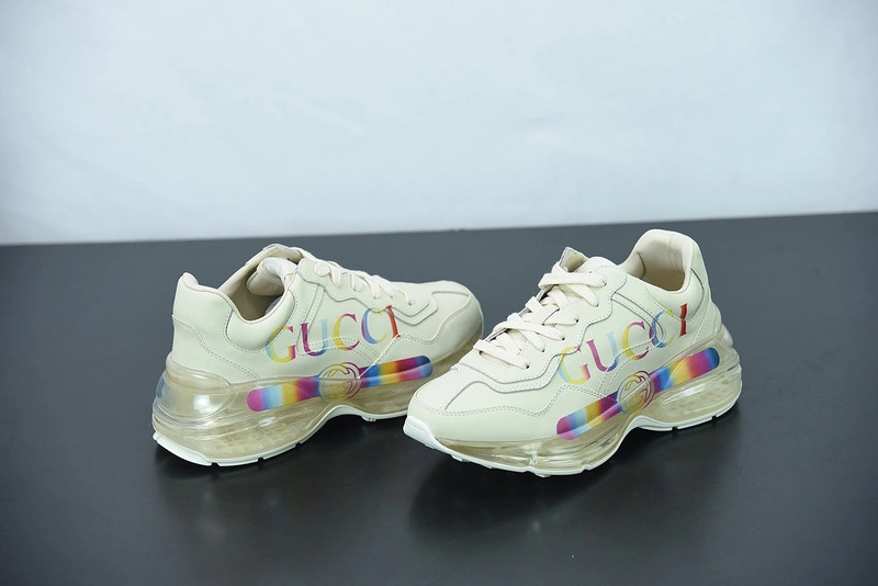 GUCCI  SNEAKER