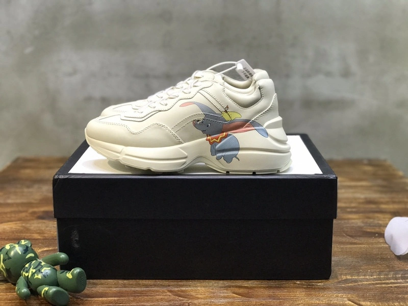 GUCCI  SNEAKER