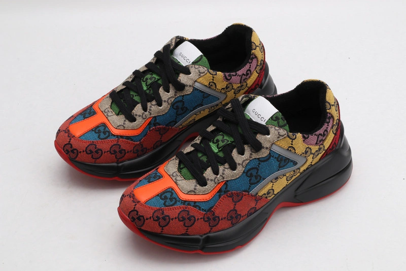GUCCI  SNEAKER