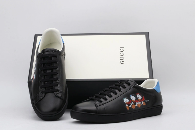 GUCCI  SNEAKER