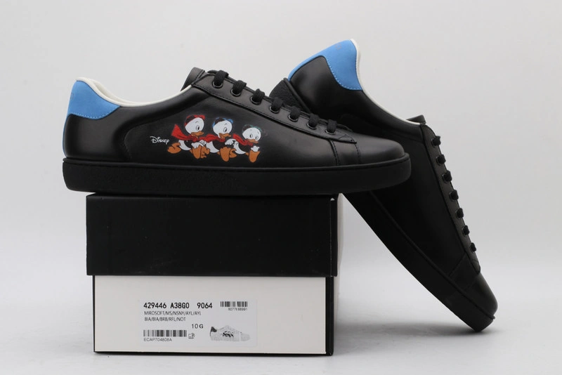 GUCCI  SNEAKER