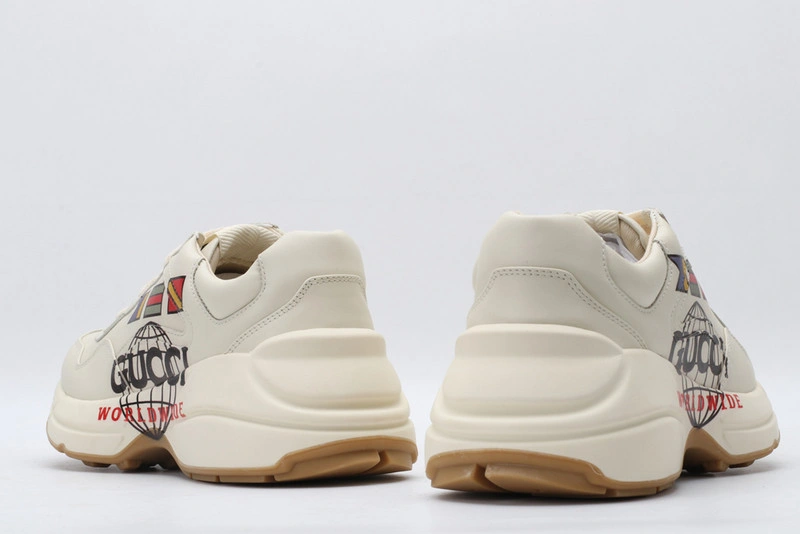 GUCCI  SNEAKER