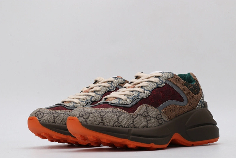 GUCCI  SNEAKER