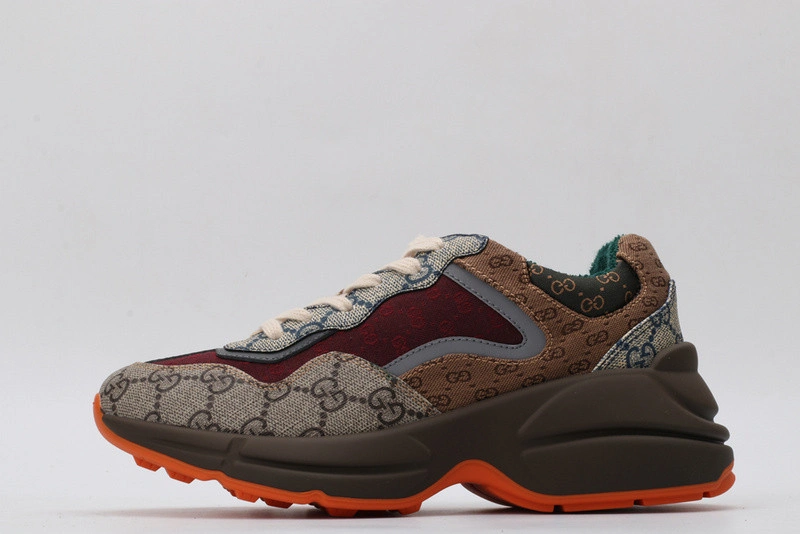 GUCCI  SNEAKER