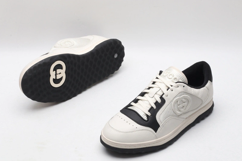 GUCCI  SNEAKER