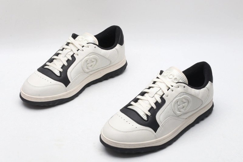 GUCCI  SNEAKER