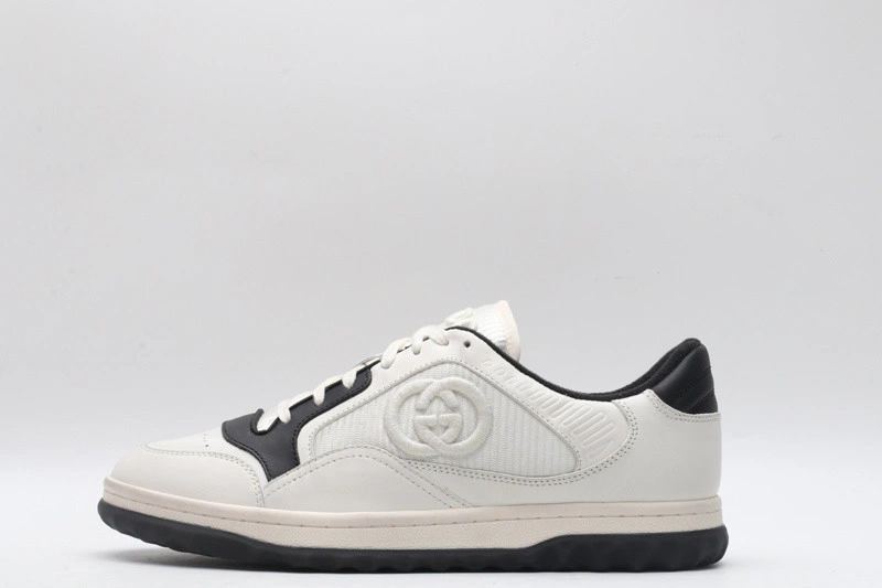 GUCCI  SNEAKER