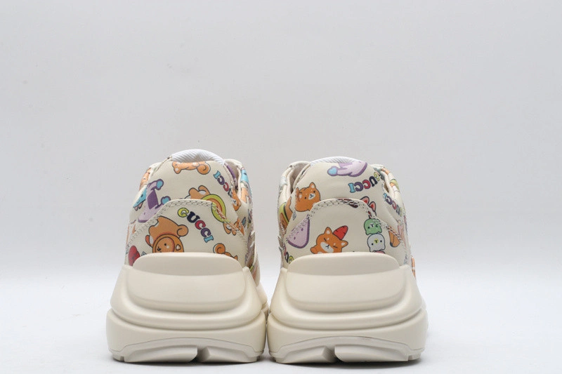 GUCCI  SNEAKER