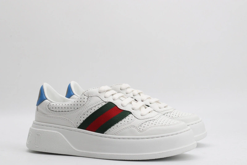 GUCCI  SNEAKER