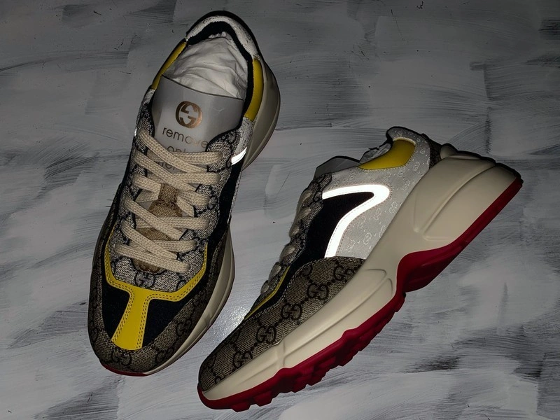 GUCCI  SNEAKER