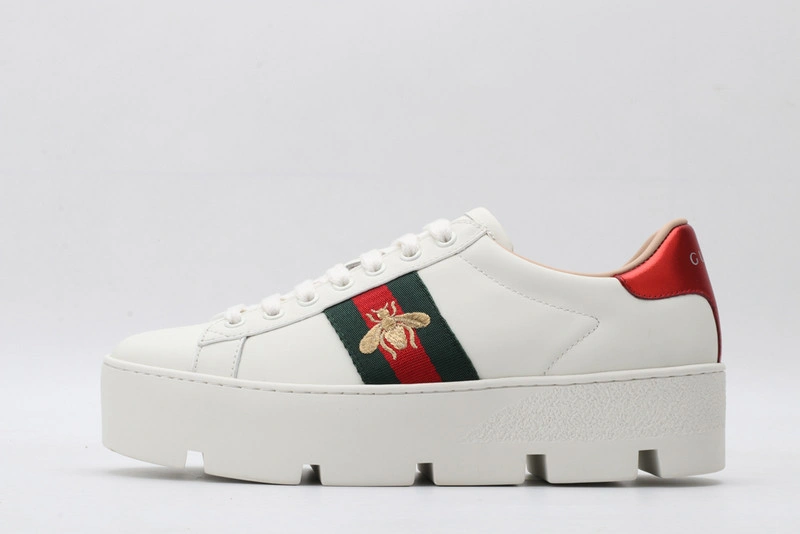 GUCCI  SNEAKER