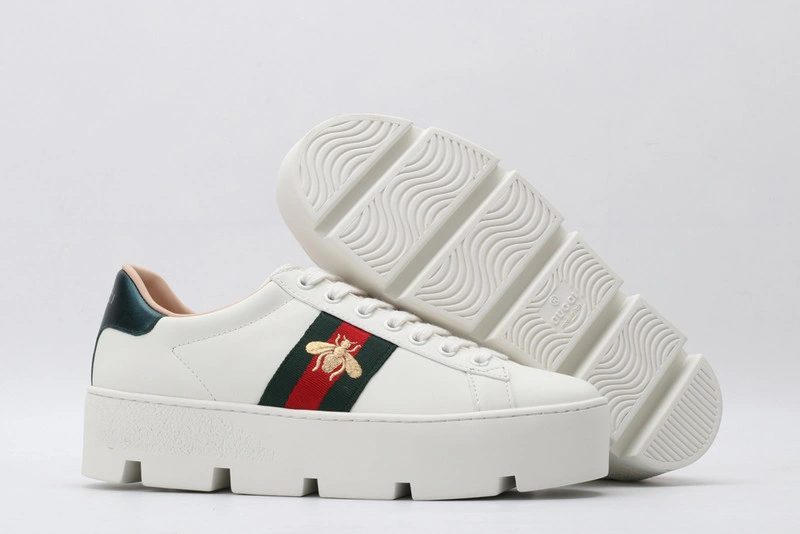 GUCCI  SNEAKER