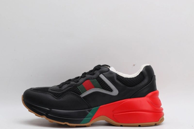 GUCCI  SNEAKER