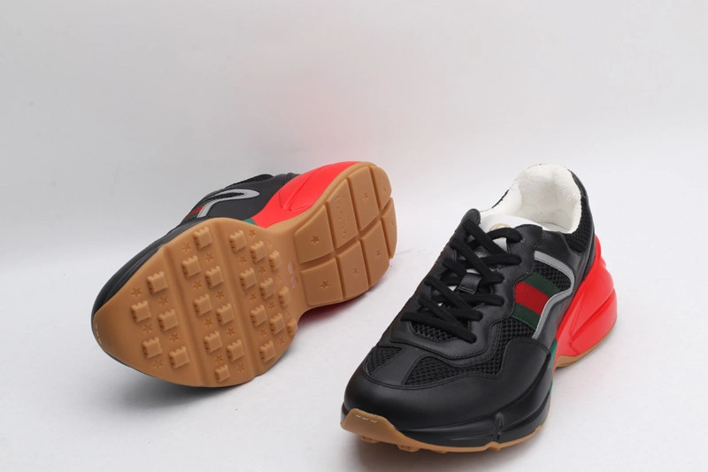 GUCCI  SNEAKER