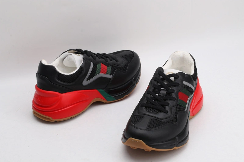 GUCCI  SNEAKER