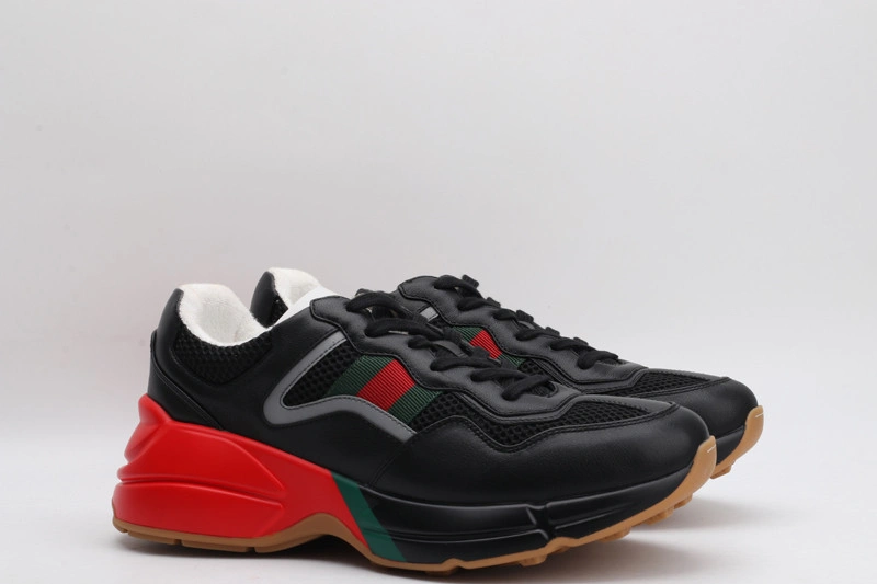 GUCCI  SNEAKER