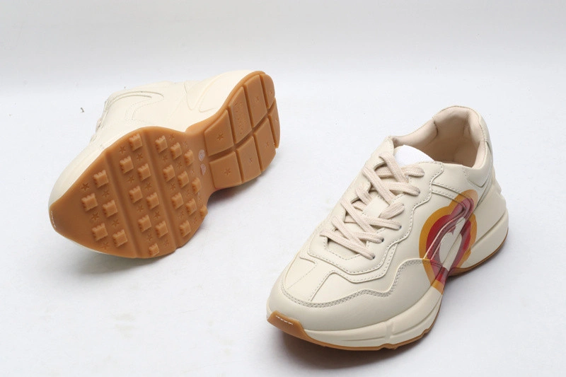 GUCCI  SNEAKER