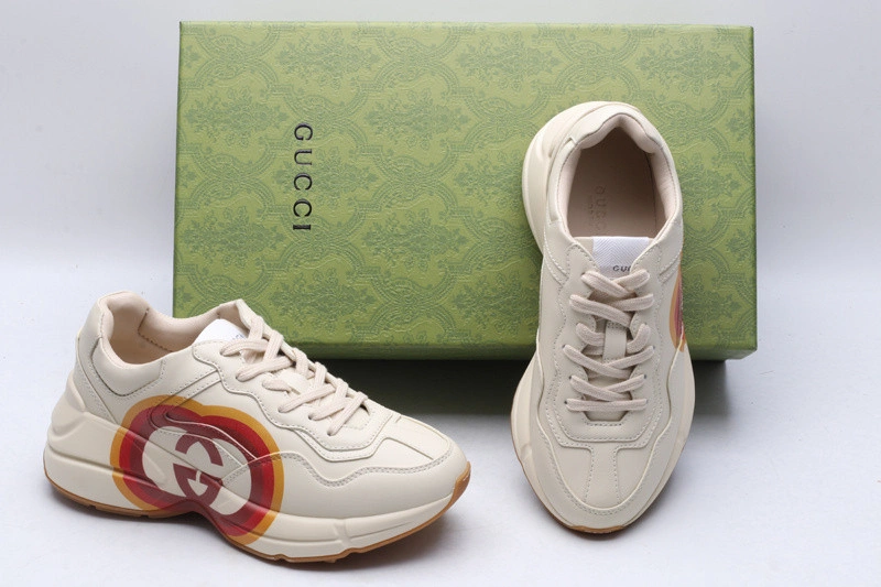 GUCCI  SNEAKER
