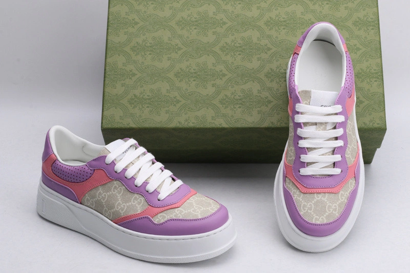 GUCCI  SNEAKER