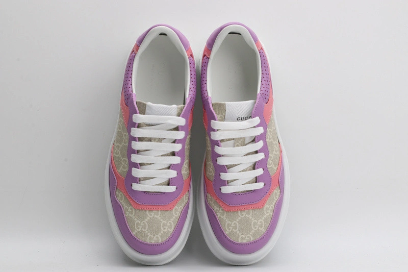 GUCCI  SNEAKER