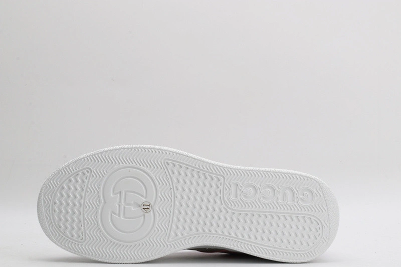 GUCCI  SNEAKER