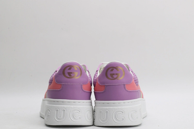 GUCCI  SNEAKER