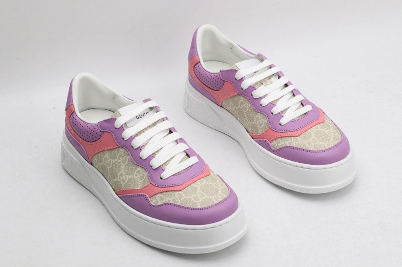 GUCCI  SNEAKER