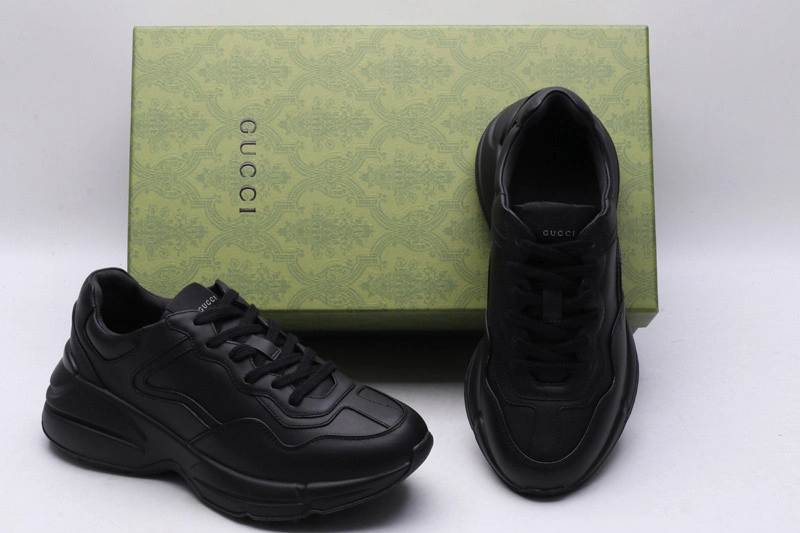 GUCCI  SNEAKER