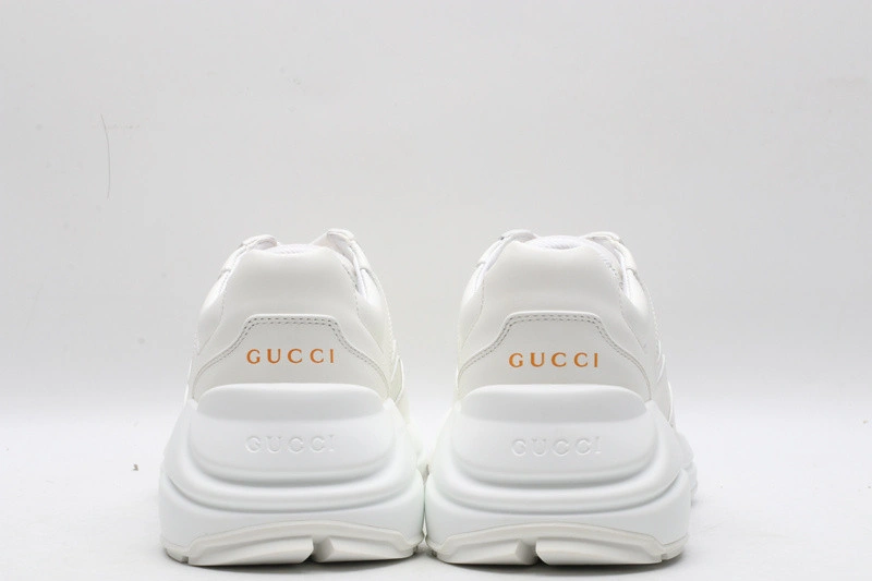 GUCCI  SNEAKER