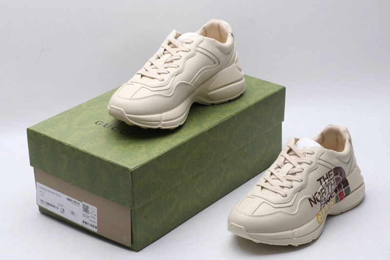 GUCCI  SNEAKER