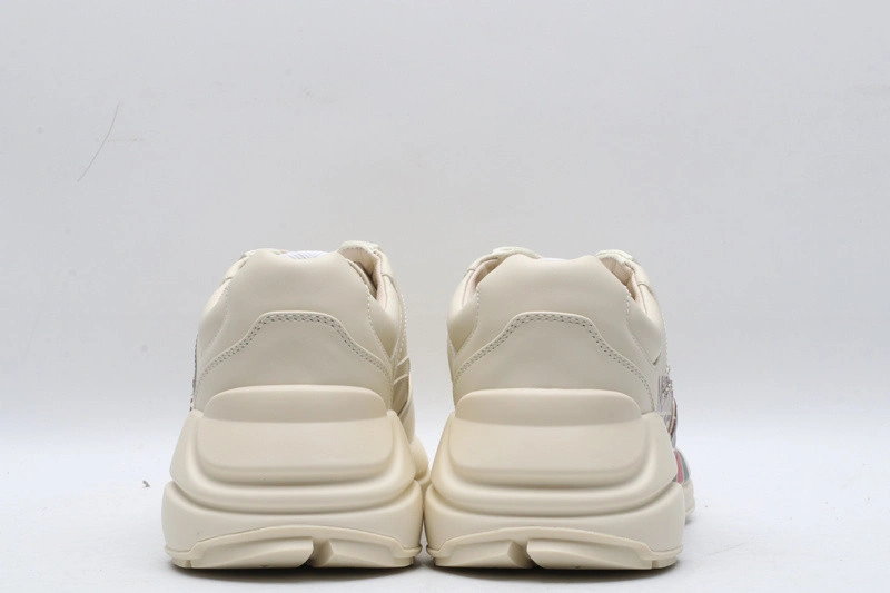 GUCCI  SNEAKER