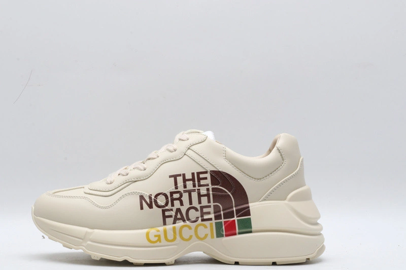 GUCCI  SNEAKER