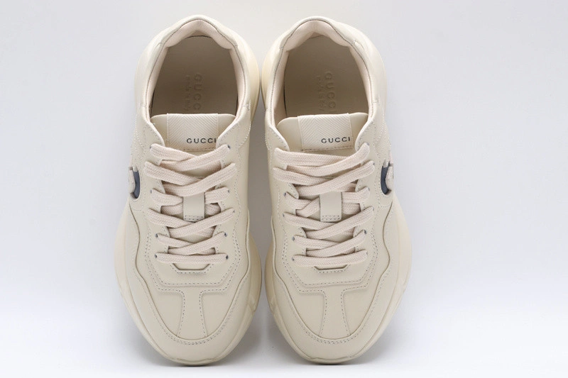 GUCCI  SNEAKER